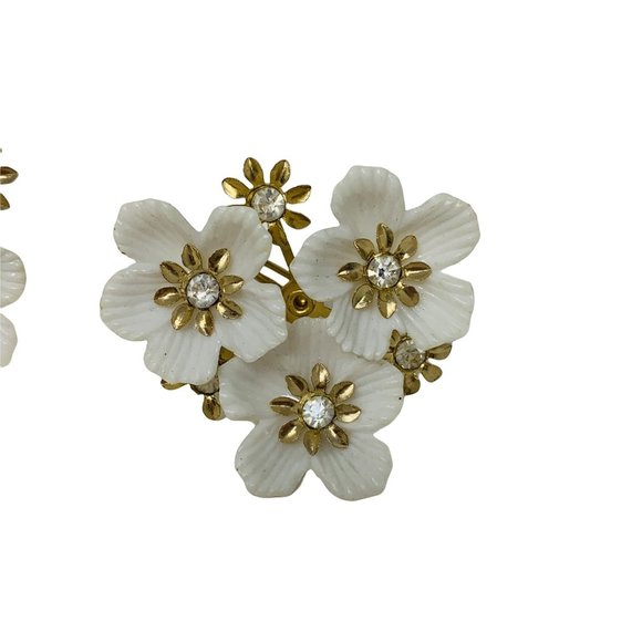 Vintage 1960s White Gold Floral Earrings Rhinestone Screw Backs - Picture 2 of 4